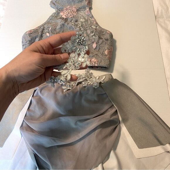 Weissman dance costume 2 piece gray We Belong
13428 lace sequin child SC 6 - Picture 4 of 13